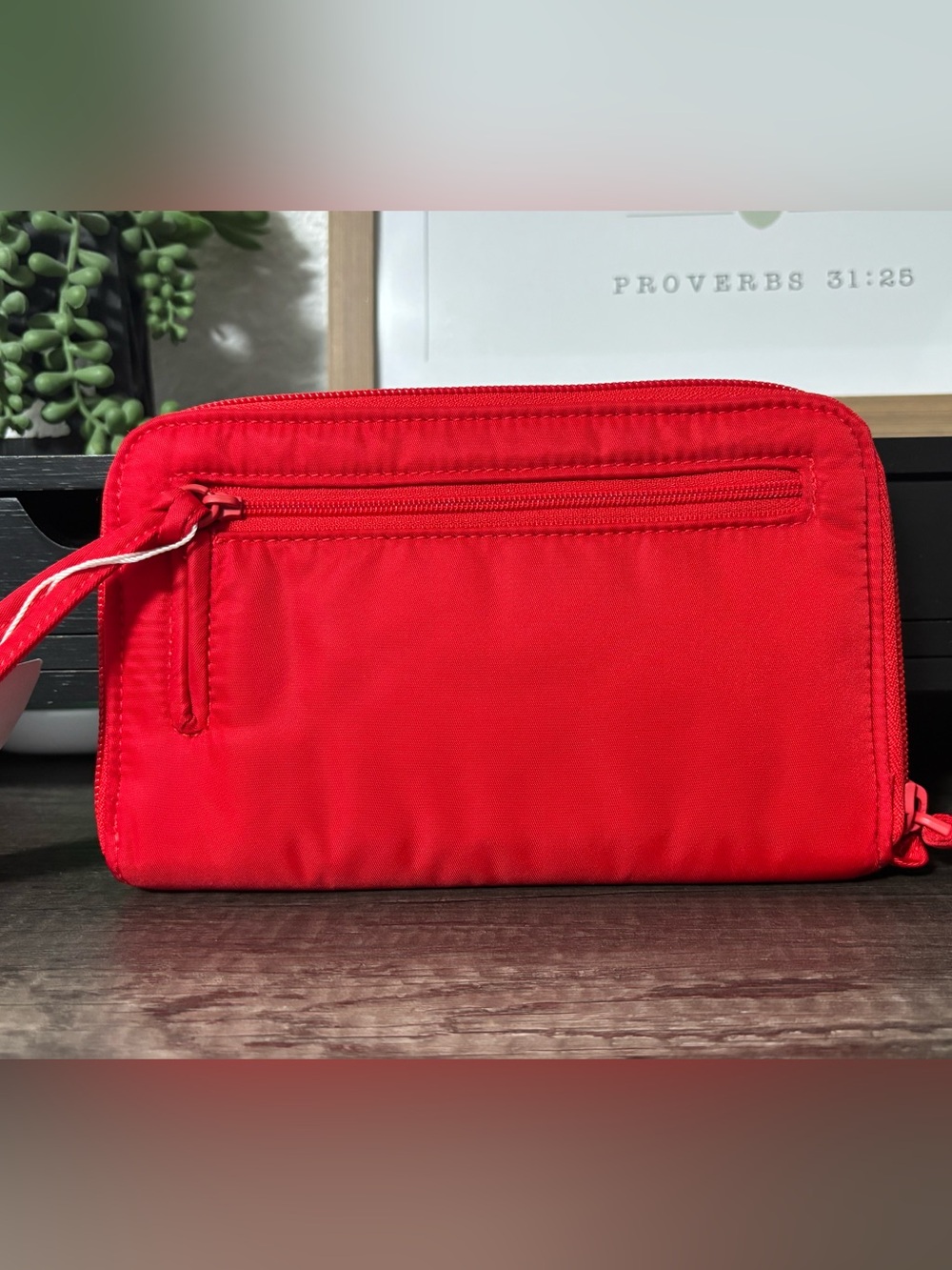 Red Vera Bradley Zip Around & Snap Closure Wallet - Picture 2 of 7